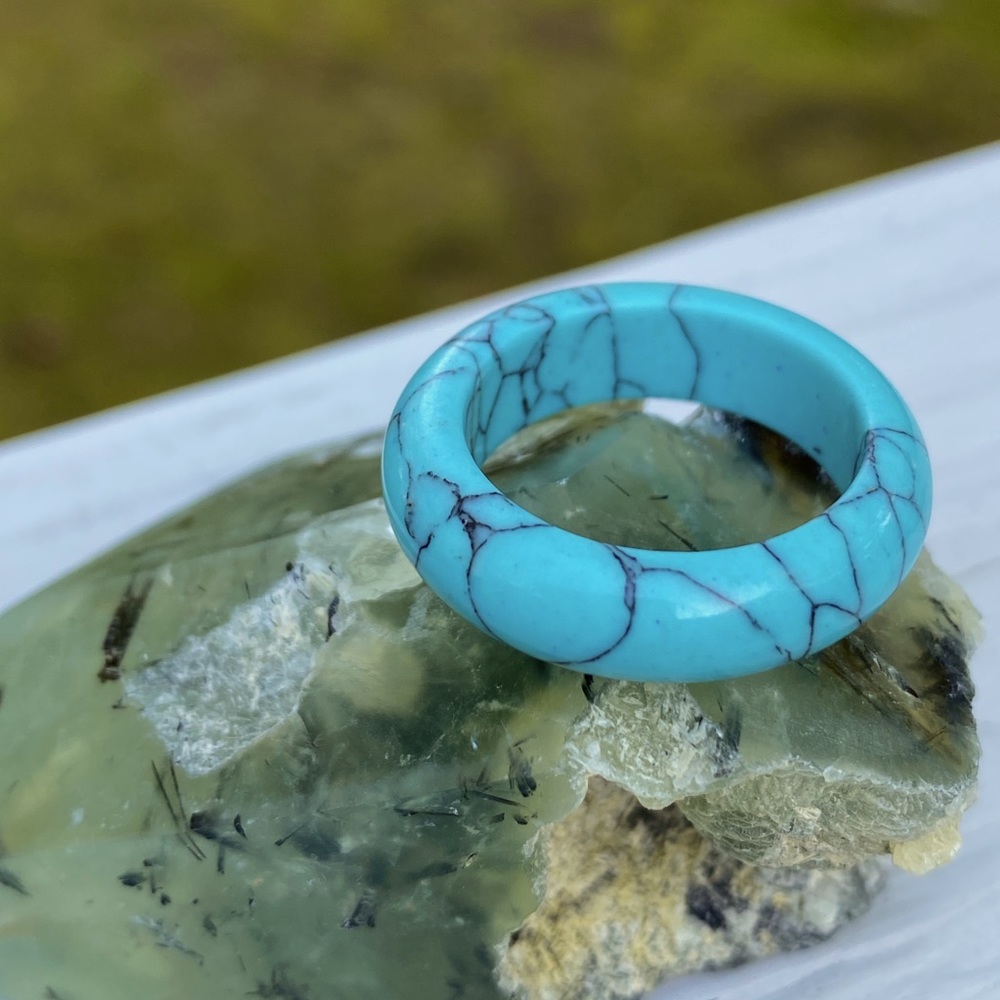Dyed Howlite Carved Band genuine gemstone ring